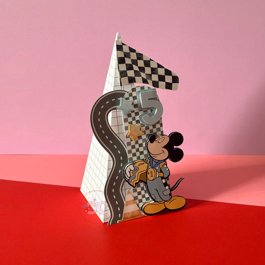 Pirámide Box 3D